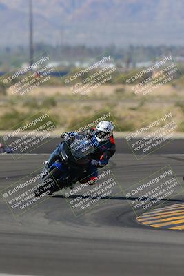 media/Nov-06-2022-SoCal Trackdays (Sun) [[208d2ccc26]]/Turn 11 (10am)/